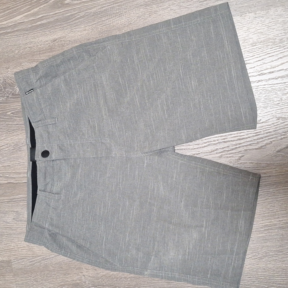 Hurley Men’s Gray Boardshorts | Versatile Summer Shorts | Size 30